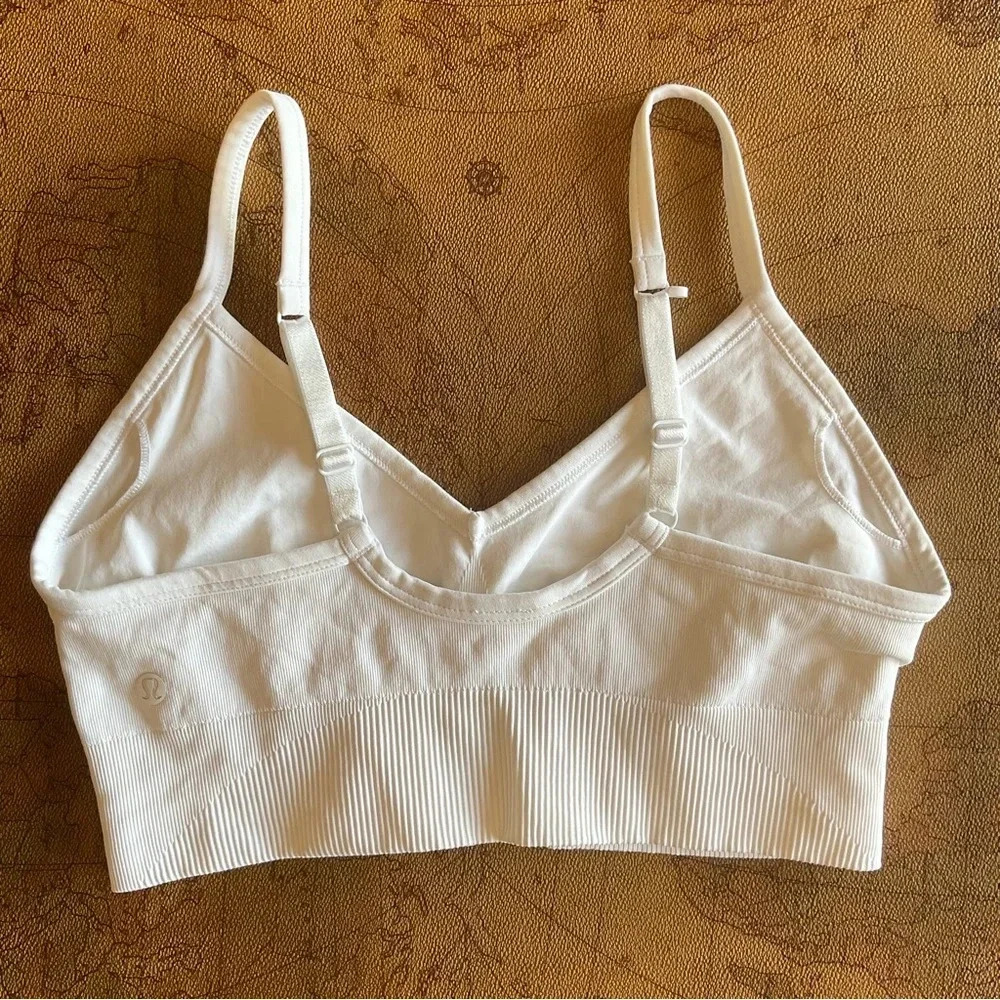 LULULEMON Ebb to street bra, white, size 6 - Picture 5 of 6